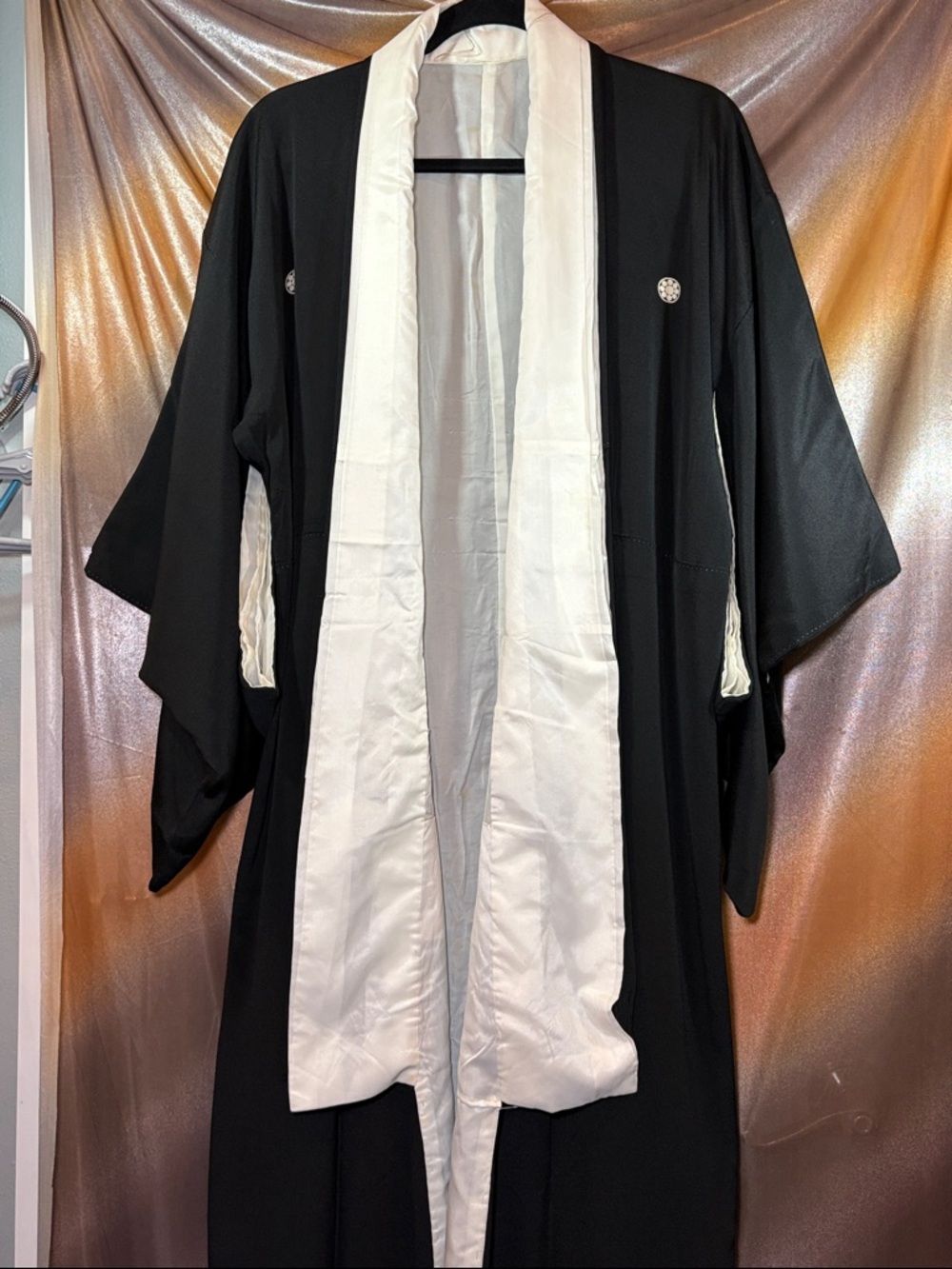 Vintage Men’s Black Kimono with White Collar. 152